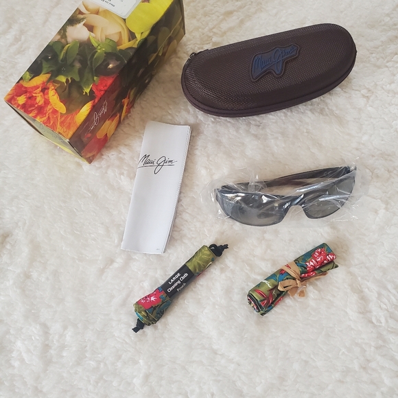 NEW MAUI JIM TWIN FALLS Sunglasses. NEW in Box. - Picture 2 of 9